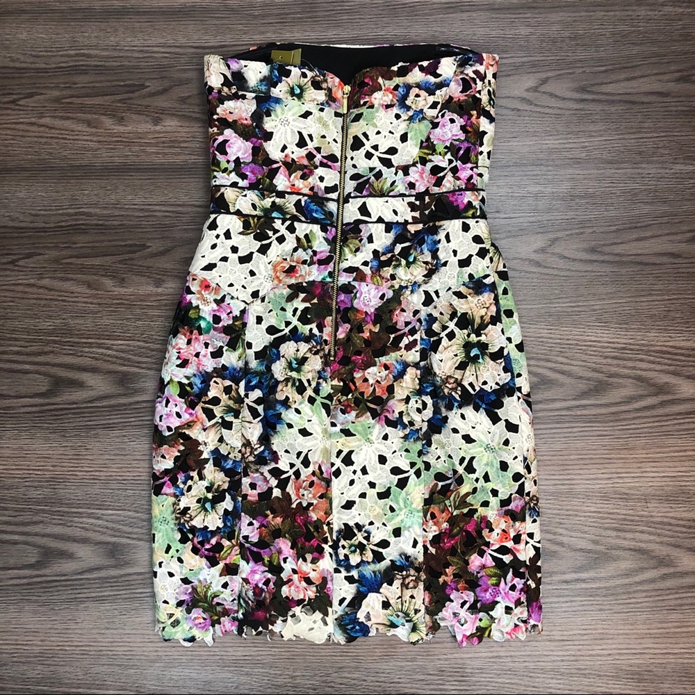 NWT Nicole Miller Willa Collection Size 4